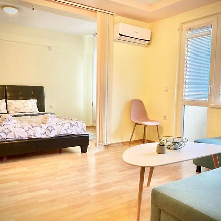 Sunny Central Apartment With Tv & Wi-Fi Stara Zagora Esterno foto