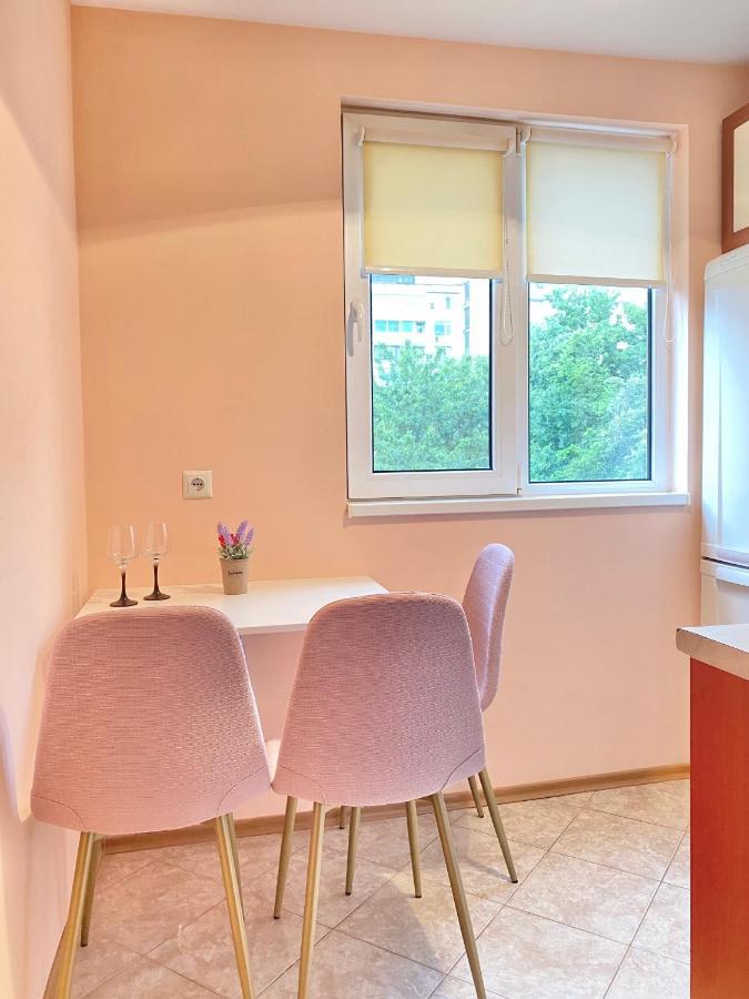 Sunny Central Apartment With Tv & Wi-Fi Stara Zagora Esterno foto